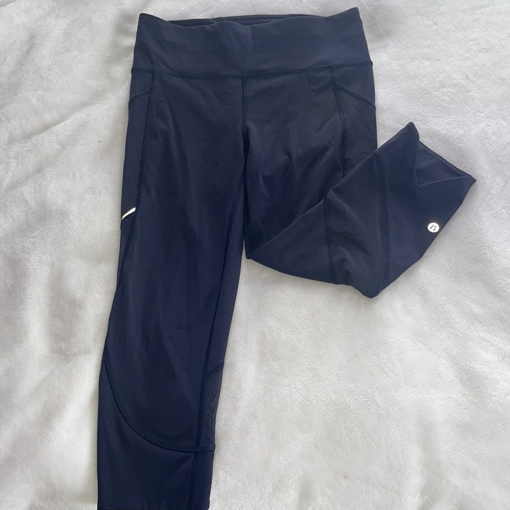 Lulu cropped mesh pocket leggings